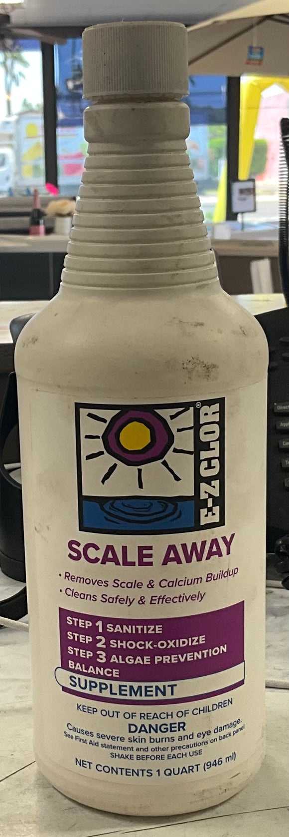 1 qt Scale Away with Sprayer