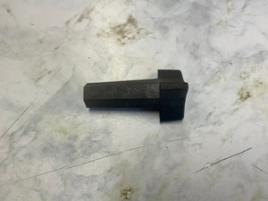 Knob, T-Bolt, F/Challenger